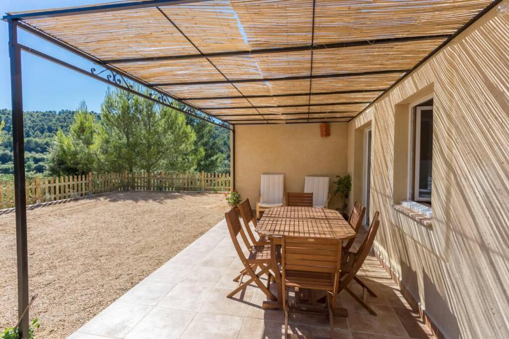 L'Arbre A Soleil Villa Aigues-Vives  Bagian luar foto