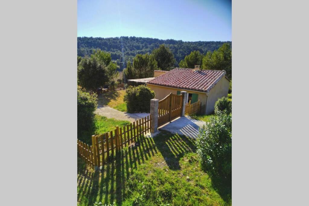 L'Arbre A Soleil Villa Aigues-Vives  Bagian luar foto
