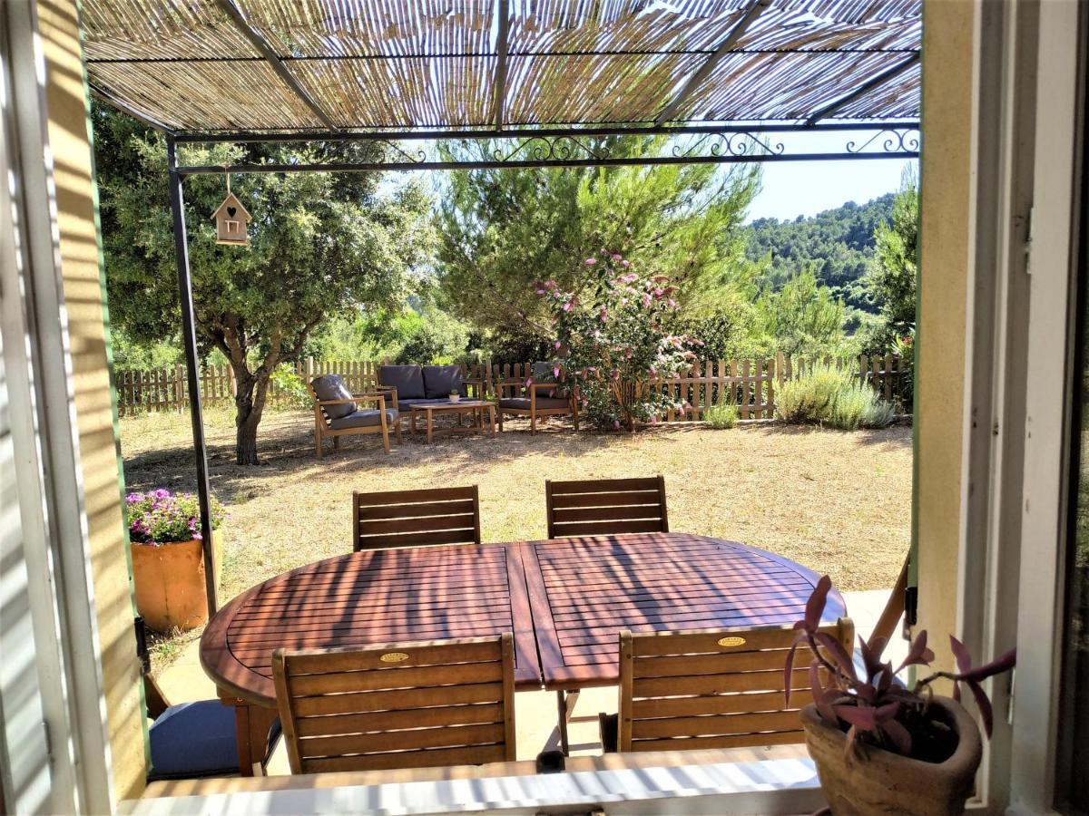 L'Arbre A Soleil Villa Aigues-Vives  Bagian luar foto